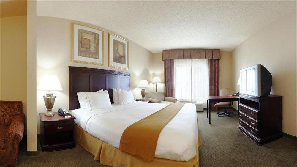 Holiday Inn Express Hotel & Suites Pell City Exteriér fotografie