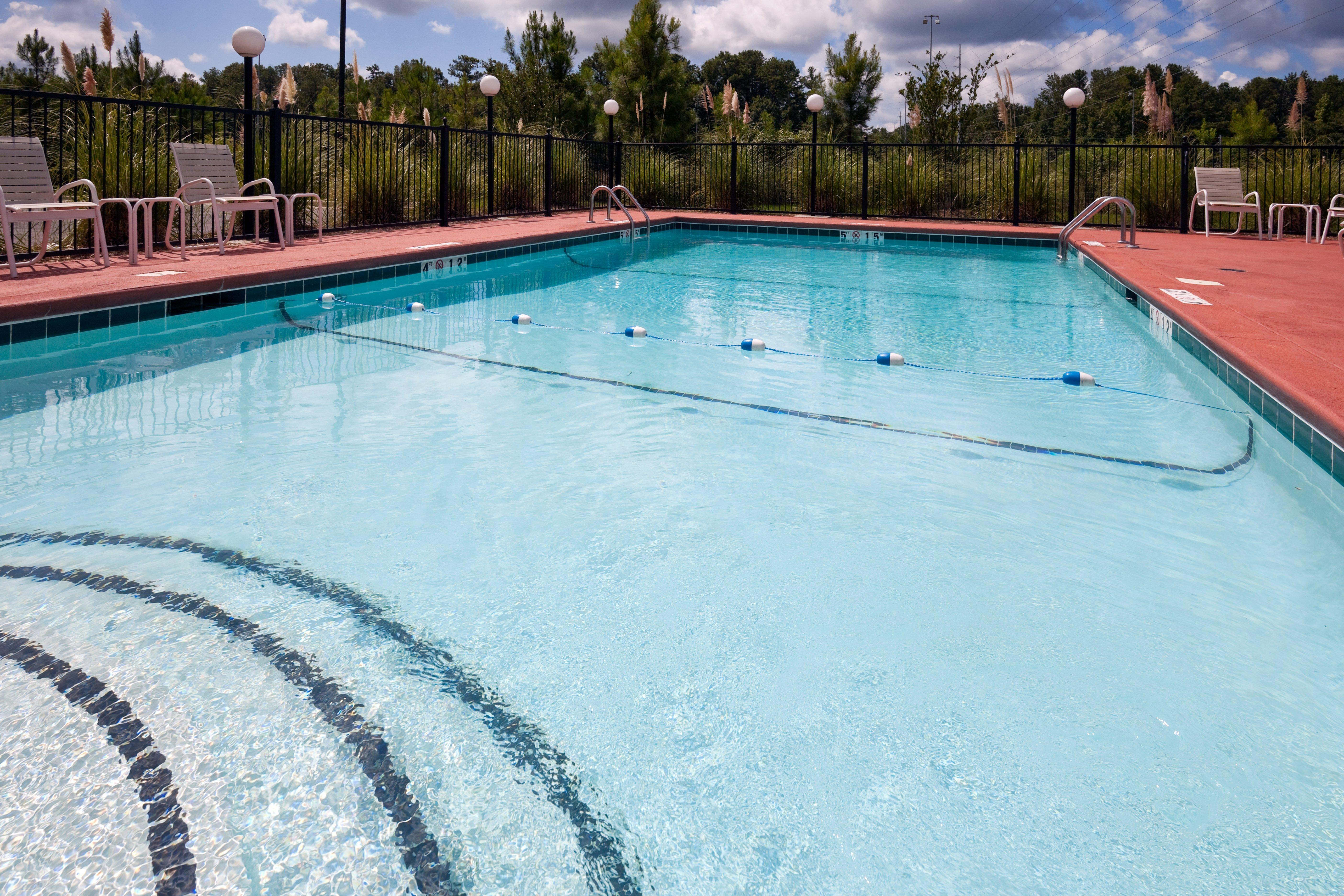 Holiday Inn Express Hotel & Suites Pell City Exteriér fotografie