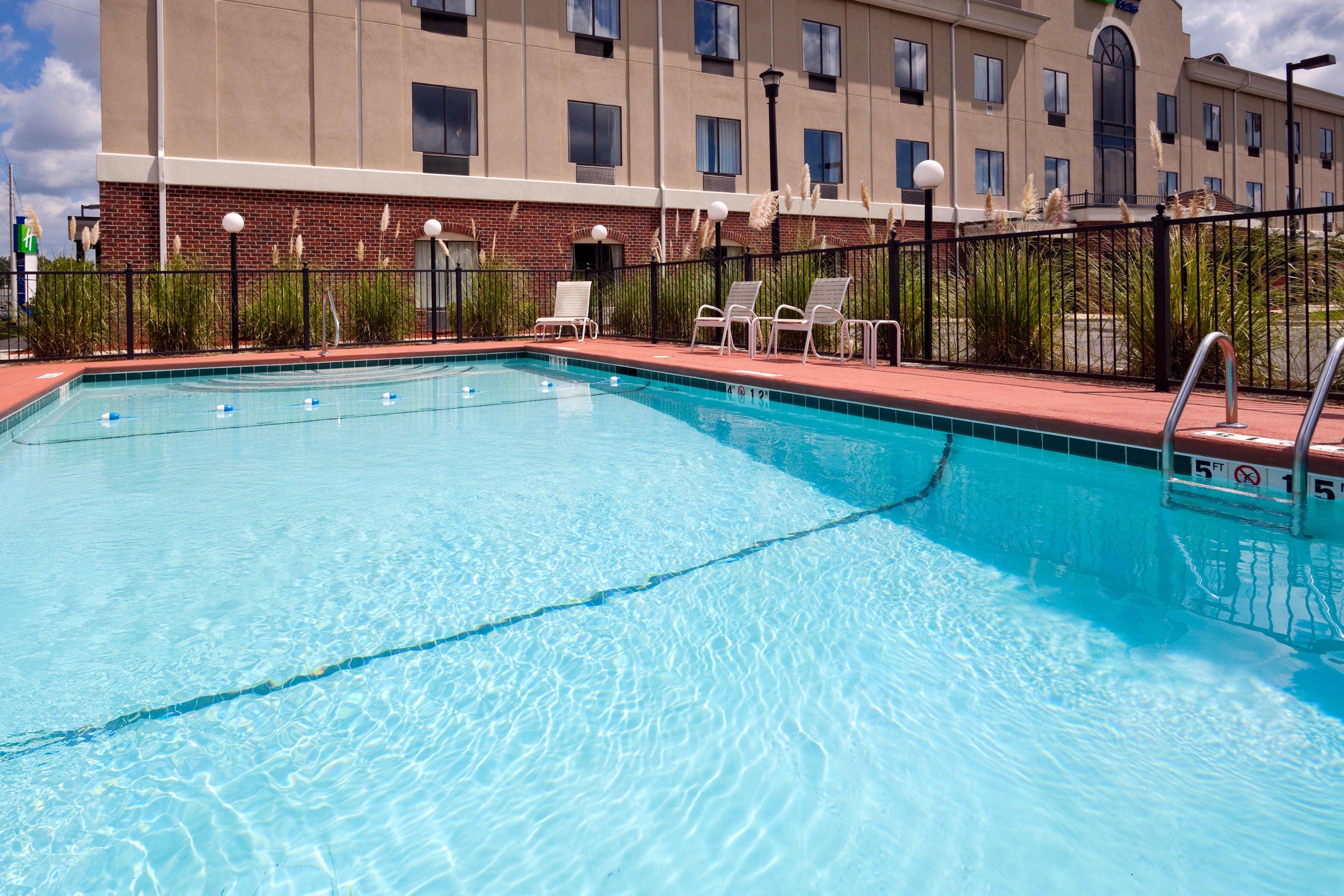 Holiday Inn Express Hotel & Suites Pell City Exteriér fotografie
