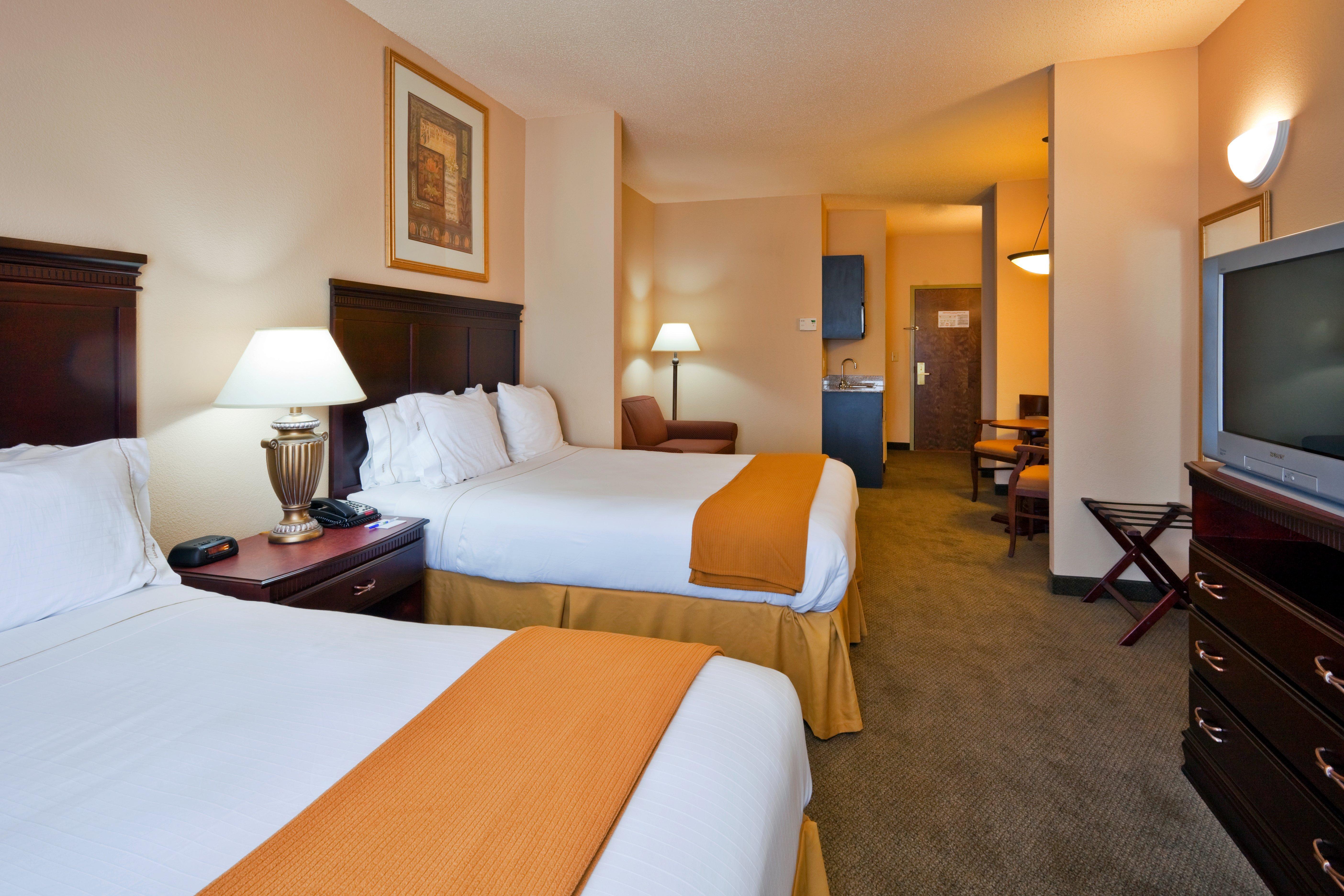 Holiday Inn Express Hotel & Suites Pell City Pokoj fotografie
